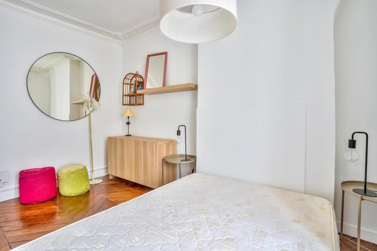 Cosy And Bright Located In 18 Appartamento